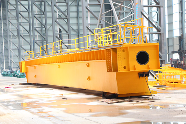 雄峰起重機(jī)